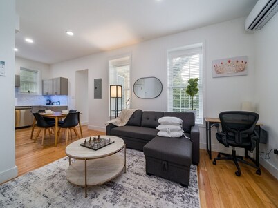 Cornhill 2BDRM-HighFall+EquippedKitchen+Wi-Fi