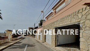 Unclassified image, 2 of 12, button - Flat sea view , WIFI, air-conditioned, Private garage (Peníscola/Peñíscola)