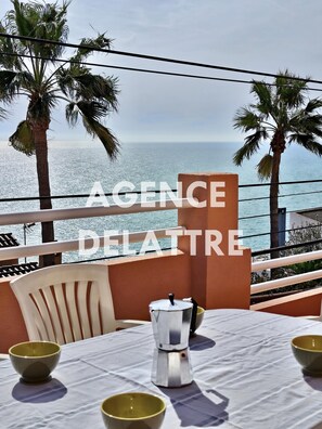 Outdoor dining - Apartment with sea views, 3 bedrooms, 2 bathrooms, private garage. (Peníscola/Peñíscola)