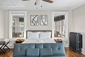 2 slaapkamers, een strijkplank/strijkijzer, wifi, beddengoed