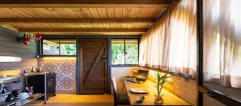 Chalé na Mata Atlântica com rio e imersão natural