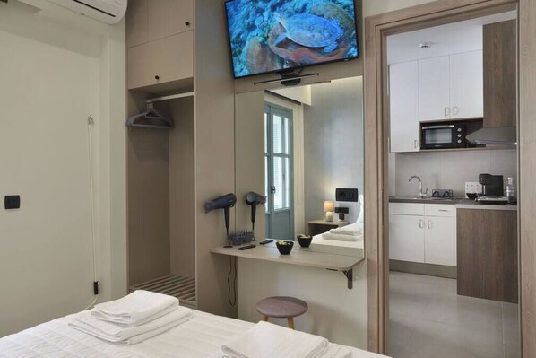 1 bedroom, iron/ironing board, free WiFi, bed sheets