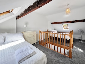 3 Schlafzimmer, Bügeleisen/Bügelbrett, WLAN, Bettwäsche