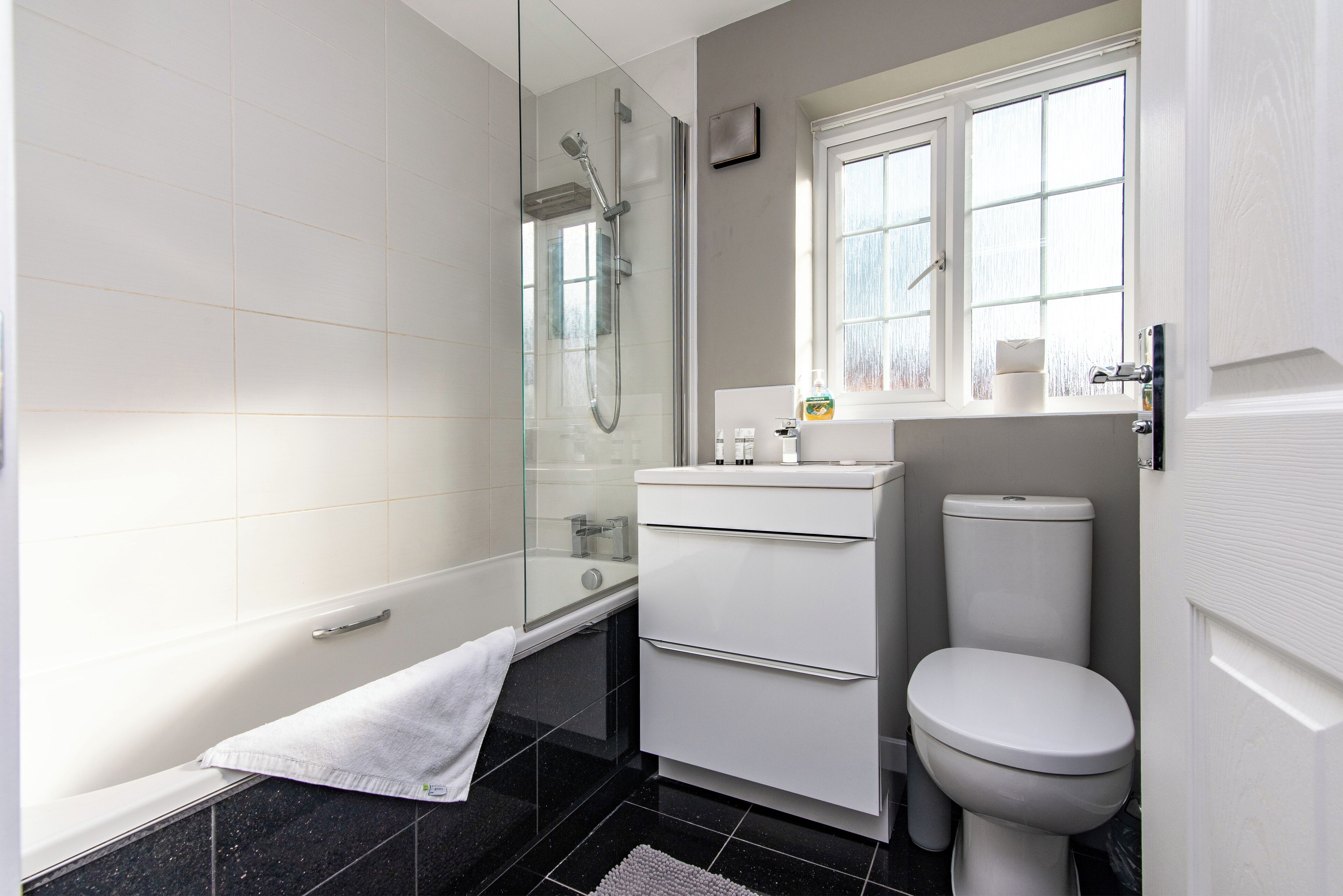 House, Patio | Bathroom | Free toiletries, hair dryer, towels, soap