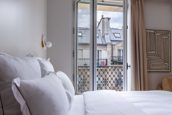 1 bedroom, desk, iron/ironing board, WiFi