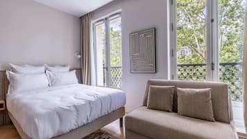 1 chambre, bureau, fer et planche à repasser, Wi-Fi