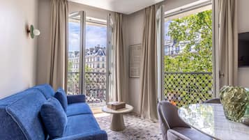 Televisión y oficina