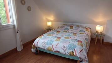 3 chambres, fer et planche Ă repasser, lit parapluie, Wi-Fi