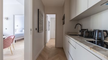 Macchina per tè/caffè, frigorifero, microonde, forno