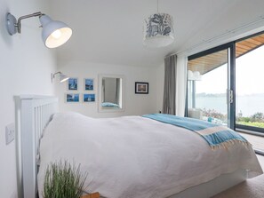 4 soverom, individuelt dekorert og individuelt innredet