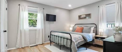 2 chambres, fer et planche à repasser, lit parapluie, Wi-Fi gratuit