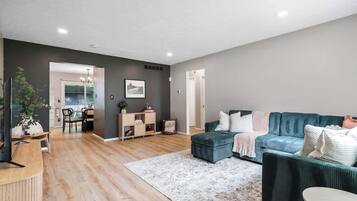 Téléviseur connecté, bureau