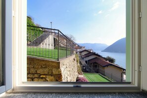 Apartamento, sacada | 3 quartos, roupas de cama premium, edredons de pluma