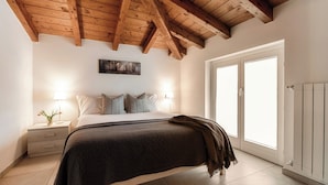 Apart Daire, Balkon | 3 yatak odası, kaliteli yatak takımı, kuştüyü yorgan, ütü/ütü masası 