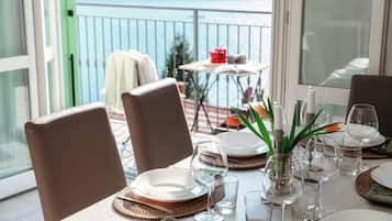 Huoneisto, parveke | Ruokasali