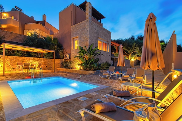 Private pool