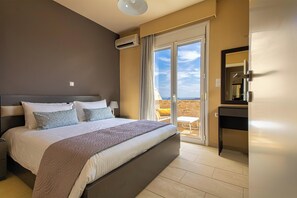 Comfort Villa, 3 Bedrooms, Sea View | In-room safe, iron/ironing board, free cots/infant beds, free WiFi - Theo Villas With Sea View (Marathokefala)