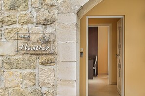 Interior entrance - Theo Villas With Sea View (Marathokefala)