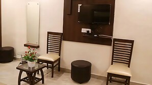 واي فاي مجانًا وملاءات أسرّة