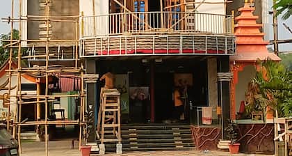 Hotel Sunjukti by Roh