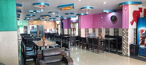 Restaurant - Hotel Sunjukti by Roh (Nagaon)