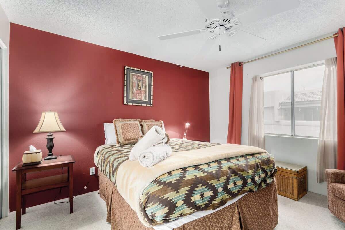 2 多间卧室、熨斗/熨衣板、免费 WiFi、床单