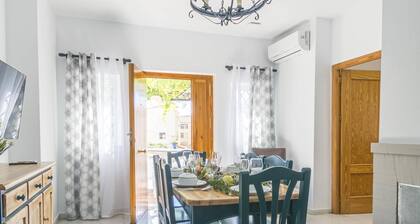 RONDA, Casa de 3 dormitorios en Complejo Rural Orgiva