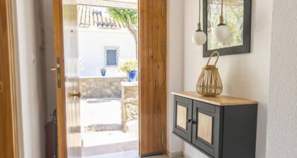 JANDULA, 3 Bedroom House in Complejo Rural Orgiva