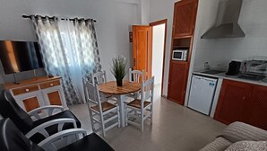 TV, foosball, table tennis - ALCALA DEL RIO, 2 bedroom house en complejo rural (Orgiva)