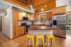 Kühlschrank, Ofen, Herdplatte, Geschirrspüler