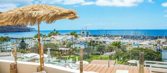 Luxurious 3-BR condo with terrace and sea views in charming Puerto de Mogan