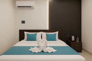 Superior Room | Free WiFi - Narayan Niwas Inn (Ayodhya)