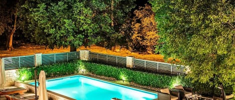 Outdoor pool, a heated pool