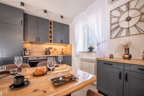 Dining - Luxury Villa Carlin with heated pool (Pridraga)