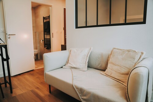 Cosy apartment near center/station