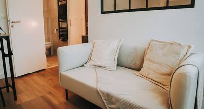 Cosy apartment near center/station