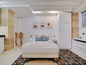 Berço de viagem, Wi-Fi, roupa de cama