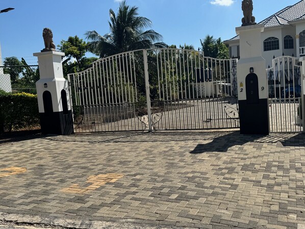 Enceinte de l’hébergement