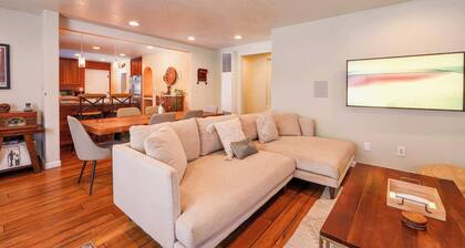 Tahoe Trail Retreat Steps From the TRT