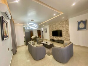 Lobby sitting area - Royal Apartment (Michamvi)