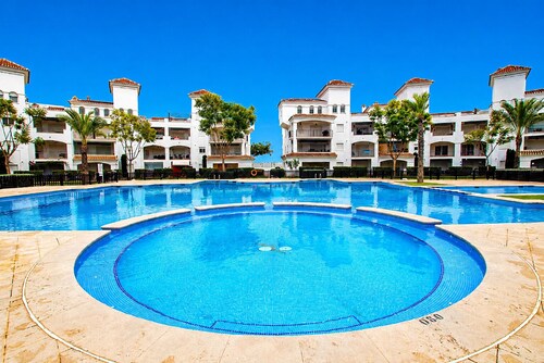 Adosado Roldán with comunity pool