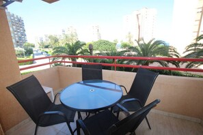 Outdoor dining - Apartamento Costa de la Calma en Orihuela Costa (Orihuela)