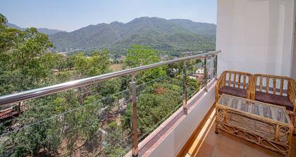 Luxury 3 Bedroom's Apartment