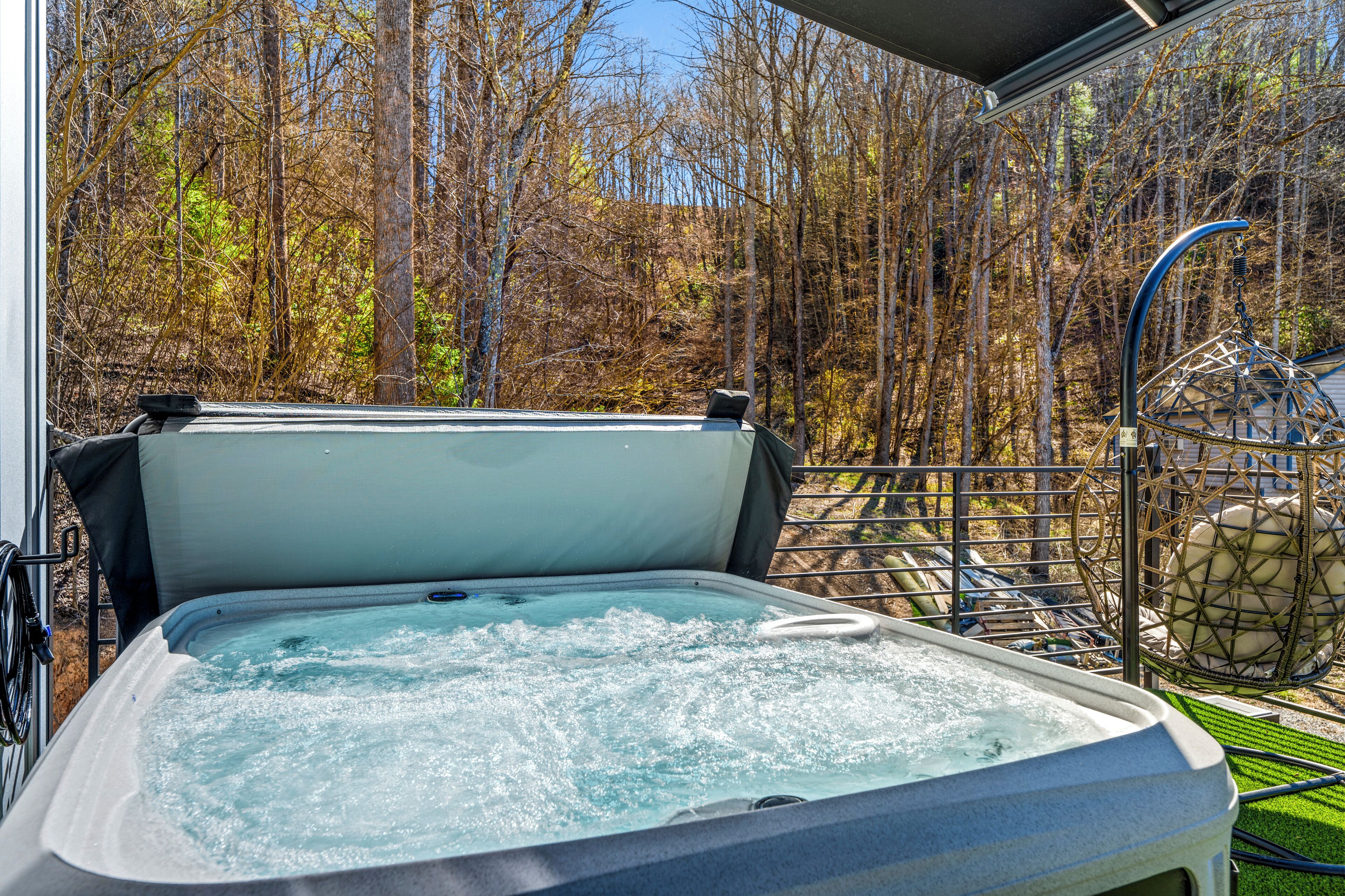 Tina de hidromasaje al aire libre