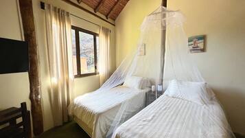 3 soverom, strykejern/-brett, wi-fi og sengetøy