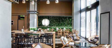 تناول الطعام