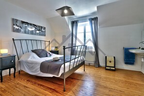 4 chambres, Wi-Fi gratuit, draps fournis