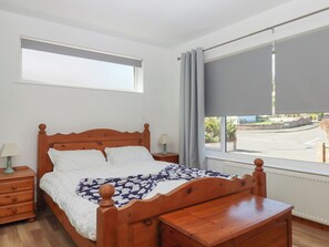 2 bedrooms, individually decorated, individually furnished, free WiFi - 8 Chestnut Drive (Brixham)