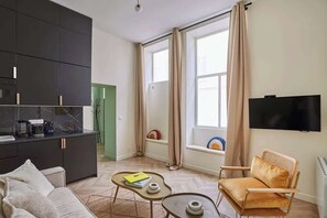 Televisio, työhuone