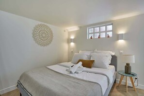 2 makuuhuonetta, silitysrauta/-lauta, Wi-Fi, vuodevaatteet